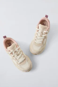 Niños ZARA 6 - 14 Años·Zapatos<ZAPATILLA DEPORTIVA CAMARA DE AIRE