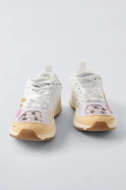 Niños ZARA 6 - 14 Años·Zapatos<ZAPATILLA DEPORTIVA FLORES