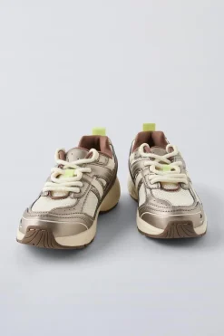 Niños ZARA 6 - 14 Años·Zapatos|6 - 14 Años·Deporte / Chándal<ZAPATILLA DEPORTIVA MULTIPIEZAS