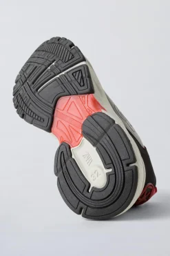 Niños ZARA 6 - 14 Años·Zapatos<ZAPATILLA DEPORTIVA STAR WARS © DISNEY