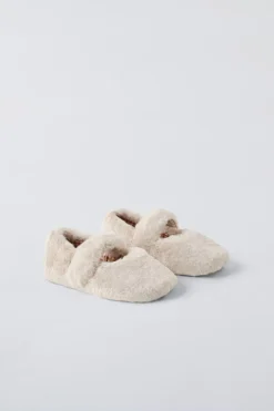 Niños ZARA 1½ - 6 Años·Zapatos<ZAPATILLAS DE CASA PELO