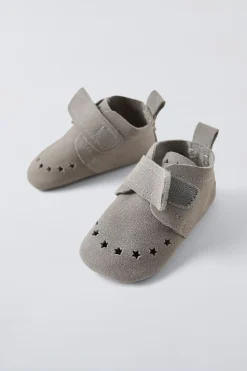 Niños ZARA 0 - 6 Meses·Patucos<ZAPATO ESTRELLAS PIEL