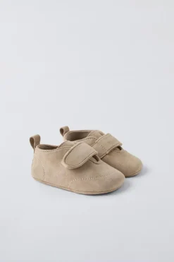Niños ZARA 0 - 6 Meses·Patucos<ZAPATO PIEL