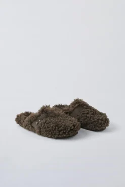 Niños ZARA 6 - 14 Años·Zapatos<ZUECO BORREGUILLO