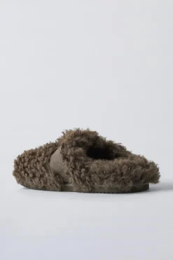 Niños ZARA 6 - 14 Años·Zapatos<ZUECO BORREGUILLO