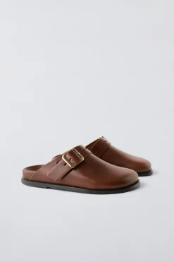 Niños ZARA 6 - 14 Años·Zapatos<ZUECO PIEL HEBILLA LATERAL